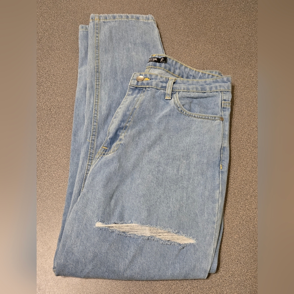 Nasty Gal Women's Relaxed Distressed Light Wash Blue Boyfriend Jeans